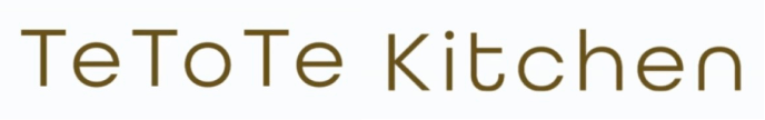 TeToTeKitchenのロゴテキスト
